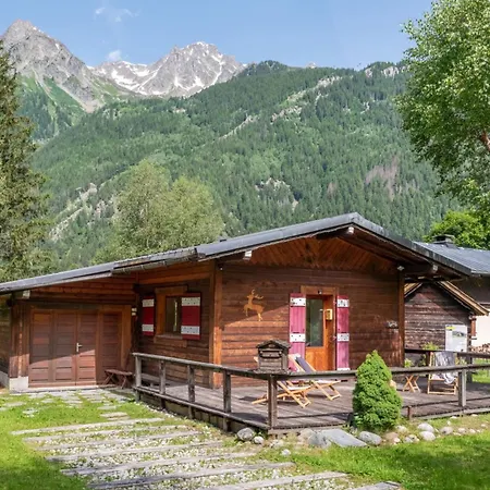 Chalet Cocooning Small Chaming With Garden Chamonix